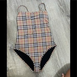 Bnwt burberry 1 pc swimsuit sz m  authentic